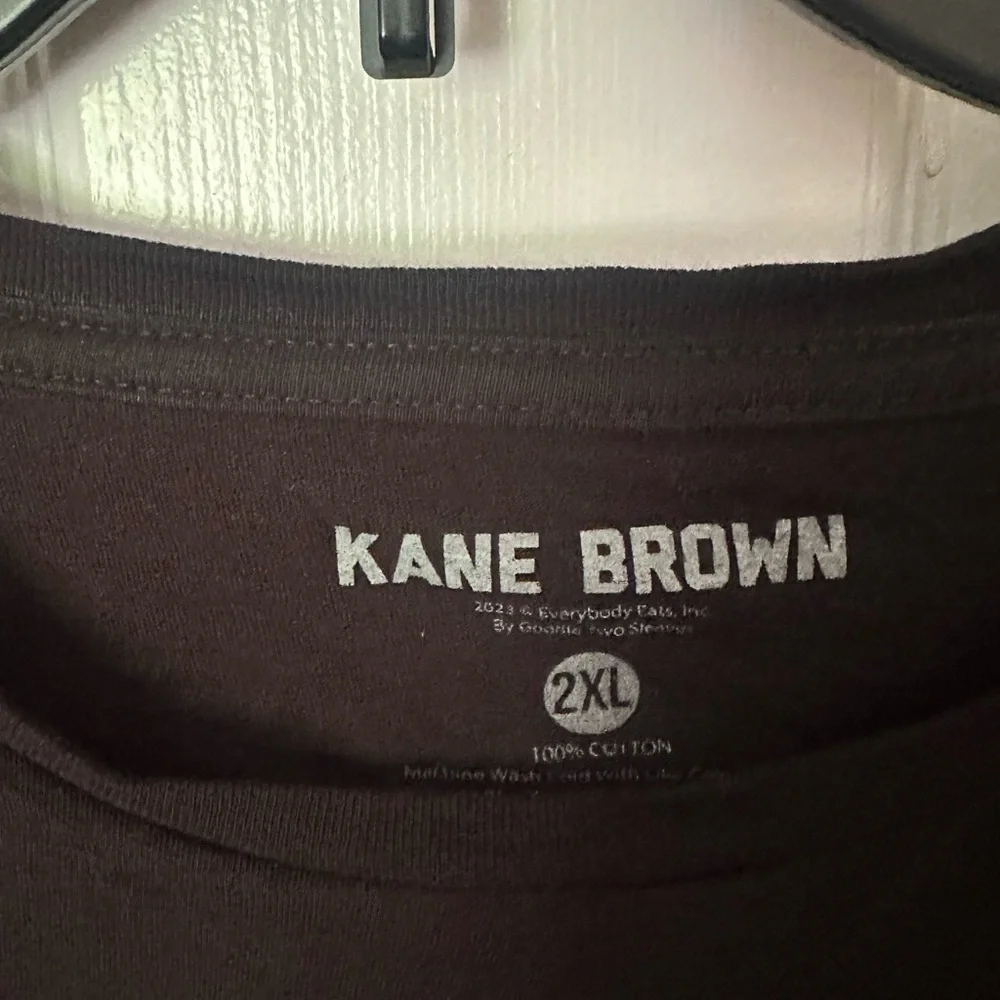 Kane Brown Black Short Sleeve Tee - Picture 2 of 3
